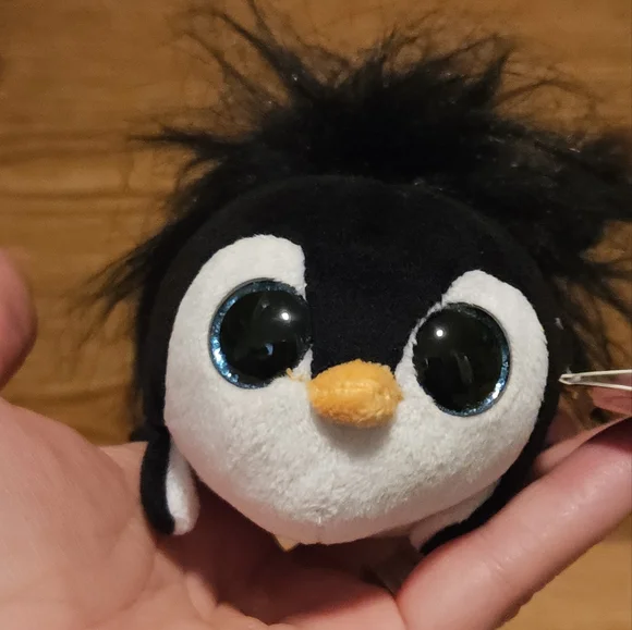 New Fuzzee Tails Flappy PenguinBlack & White Fluffy Tail Plush Toy 9/29 - Picture 5 of 7